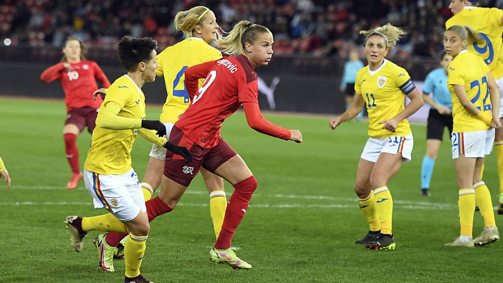 Ana-Maria Crnogorcevic erzielte im Hinspiel gegen Rumänien beim 2:0-Sieg beide Schweizer Tore