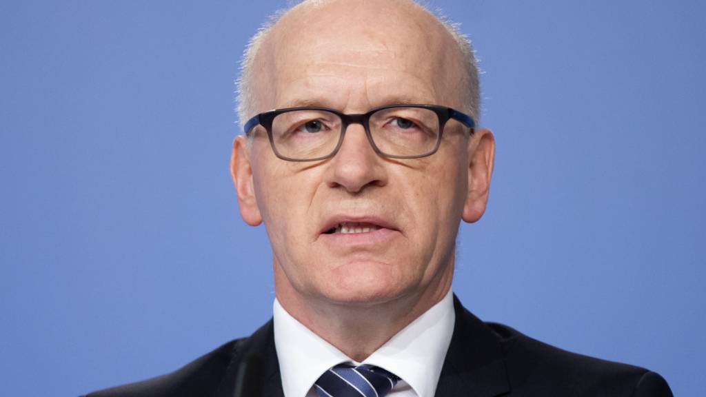 Bei der Schweizerischen Nationalbank (SNB) tritt im kommenden Frühling ein langjähriges Mitglied der Führung ab: Dewet Moser wird Ende März 2024 nach 38 Jahren vorzeitig in den Ruhestand gehen. (Archivbild)