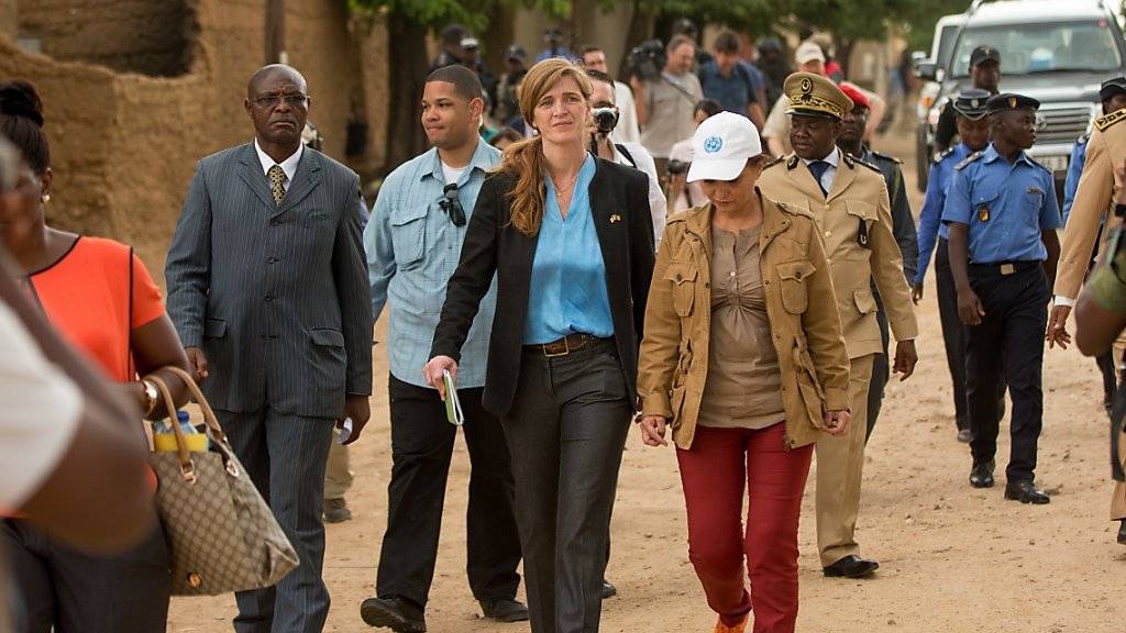 UNO-Botschafterin Samantha Power bei ihrem Besuch in Kamerun: Ein Auto ihres Konvois überfuhr einen Jungen, dieser starb.