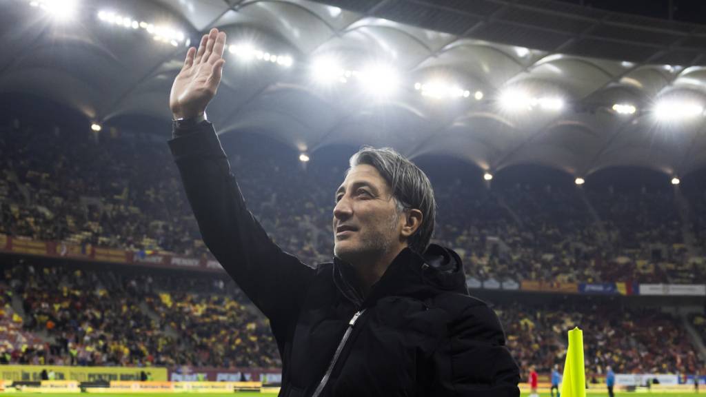Murat Yakin: Wenn er nach Hamburg zur EM-Auslosung vom Samstag reist, dann bleibt er bis mindestens im nächsten Sommer Nationaltrainer