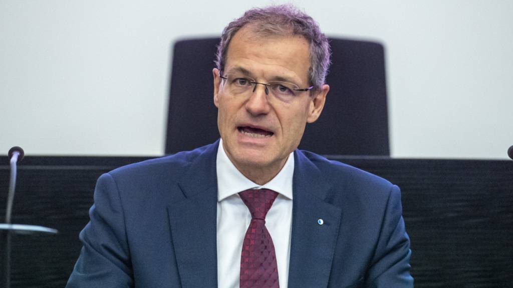 Die Luzerner Regierung rechnet ab 2028 mit roten Zahlen. Finanzdirektor Reto Wyss stellte den Aufgaben- und Finanzplan 2027-2030 am Mittwoch vor. (Archivaufnahme)