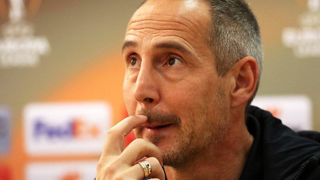 Mit einem Sieg gegen den FCB will YB-Trainer Adi Hütter «ein Zeichen setzen»