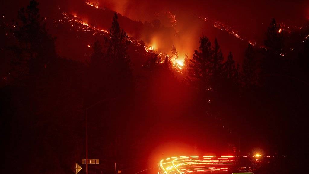 In Kalifornien brennen erneut die Wälder.