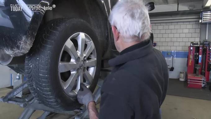 Stress bei Garagisten: Nach dem Schneefall wollen alle Reifen wechseln