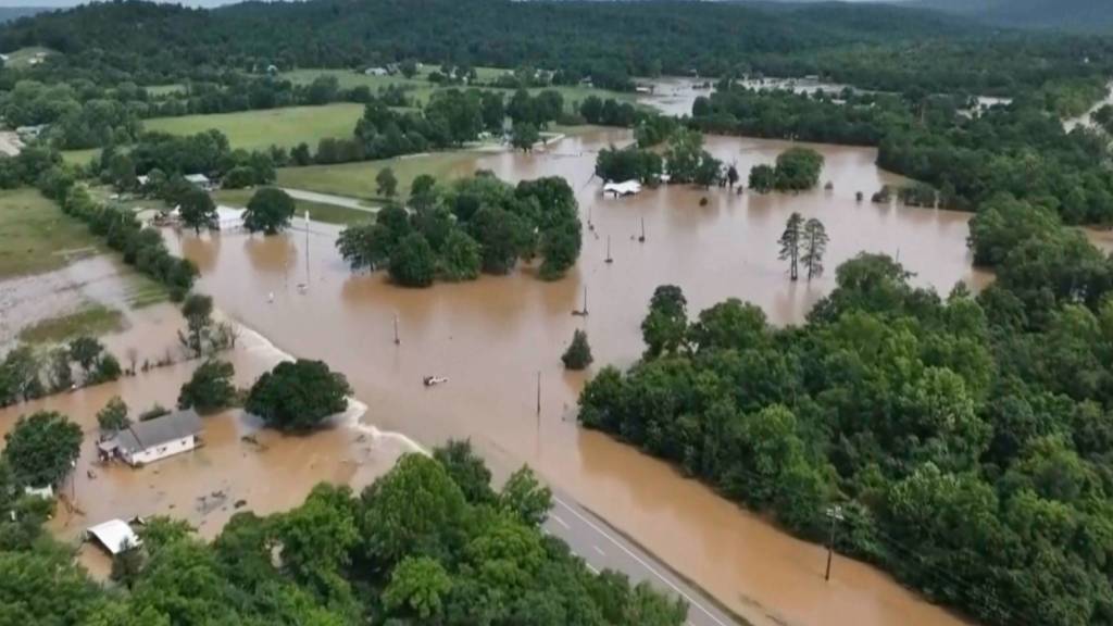 Hunderte Menschen nach Sturzfluten in Missouri gerettet
