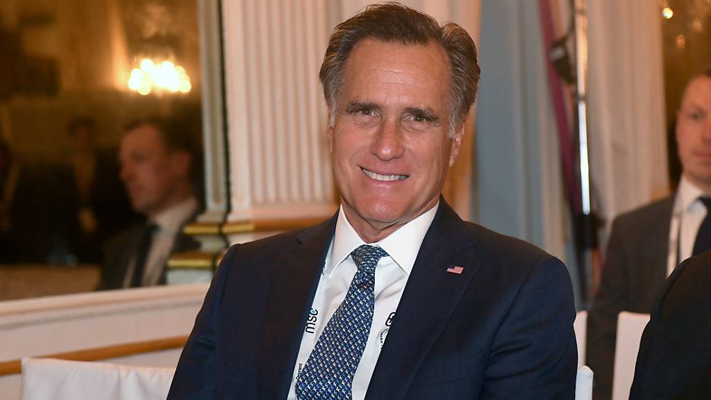 ARCHIV - Mitt Romney, ehemaliger republikanischer Präsidentschaftskandidat, hat scharfe Kritik an den Betrugsvorwürfen von US-Präsident Donald Trump bei der Wahl in den USA geübt. Foto: Felix Hörhager/dpa