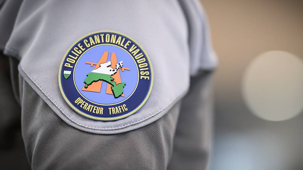 Die Frontalkollision geschah laut der Polizei bei einem Überholmanöver des überlebenden Fahrers. (Archivbild)