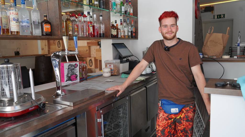 Dieser 19-Jährige erfüllt sich den Traum der eigenen Bar