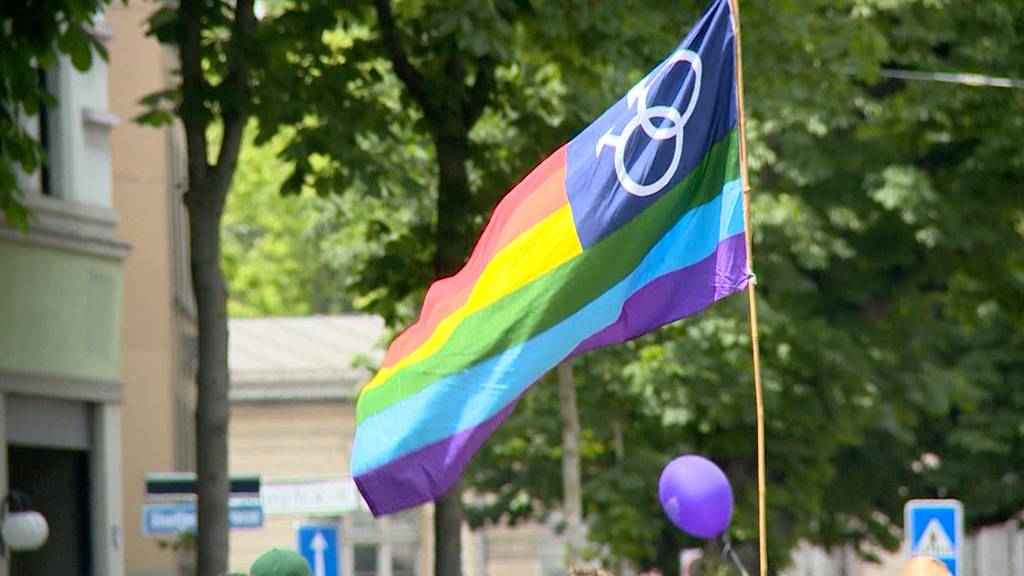 Aus Protest gegen den Vatikan: Seelsorger will queere Paare segnen