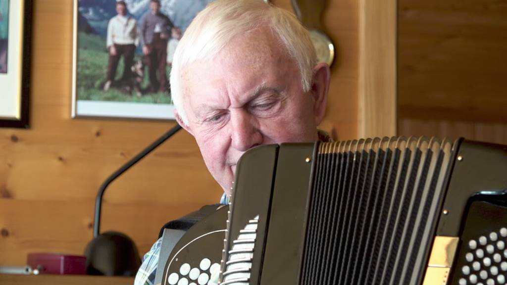 Appenzeller Volksmusik: Kulturpreis für Handorgelspieler «Baazlis Franz»