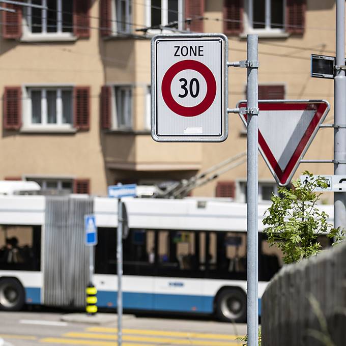 Stadtzürcher Parlament lehnt Tempo-30-Verbot auf Hauptstrassen ab