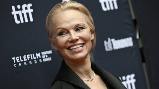 Ex-Baywatch-Star Pamela Anderson kommt an Zurich Film Festival 