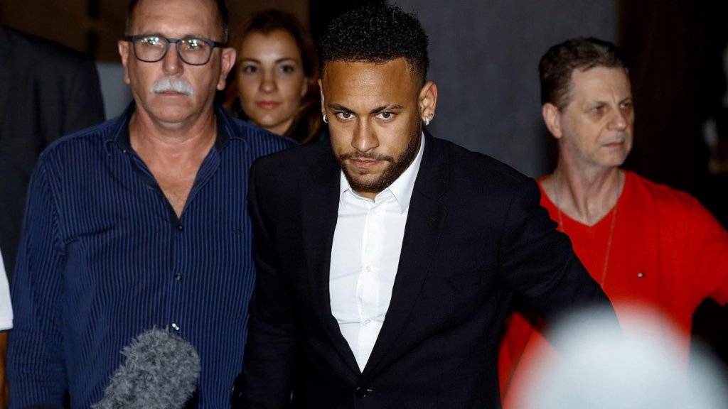 Keine ausreichenden Beweise für eine Anklage gegen Neymar: Das Verfahren wegen Vergewaltigungsvorwürfen gegen den brasilianischen Nationalstürmer wurde eingestellt. (Archivbild)