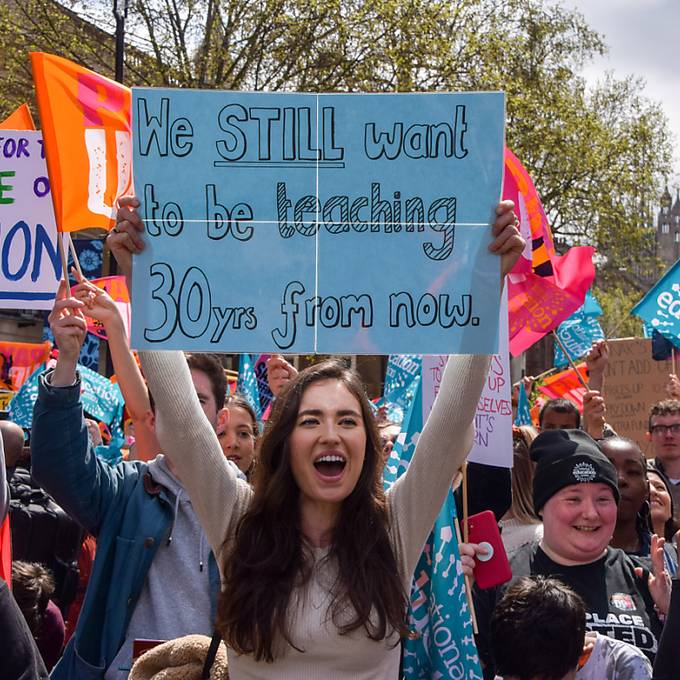 Britisches Gesundheitswesen einigt sich nach monatelangen Streiks