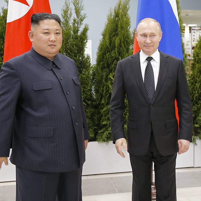 Für Waffendeal: Kim Jong Un soll auf dem Weg nach Russland sein