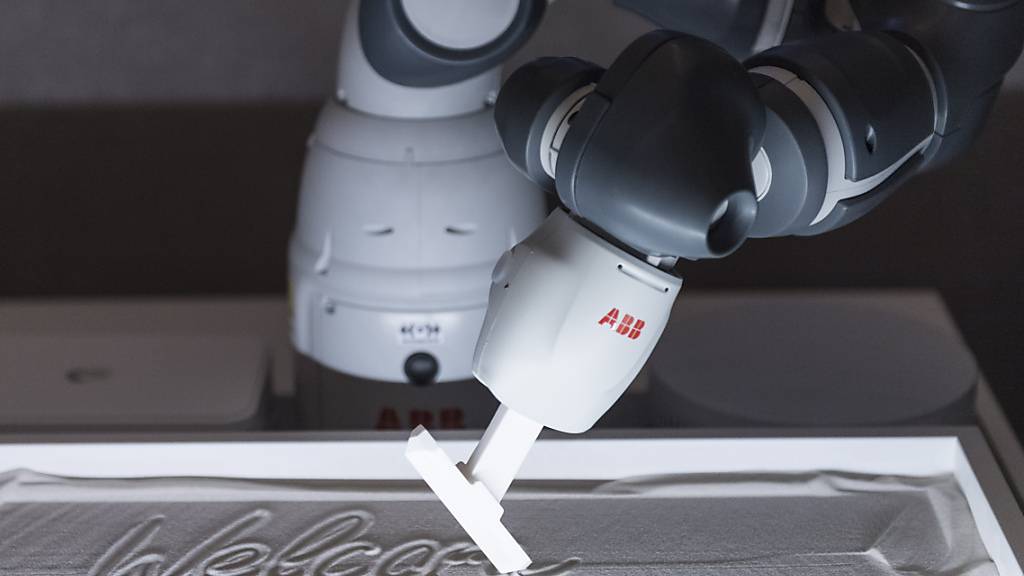 ABB sieht eine steigende Nachfrage nach Robotik-Lösungen. (Archivbild)