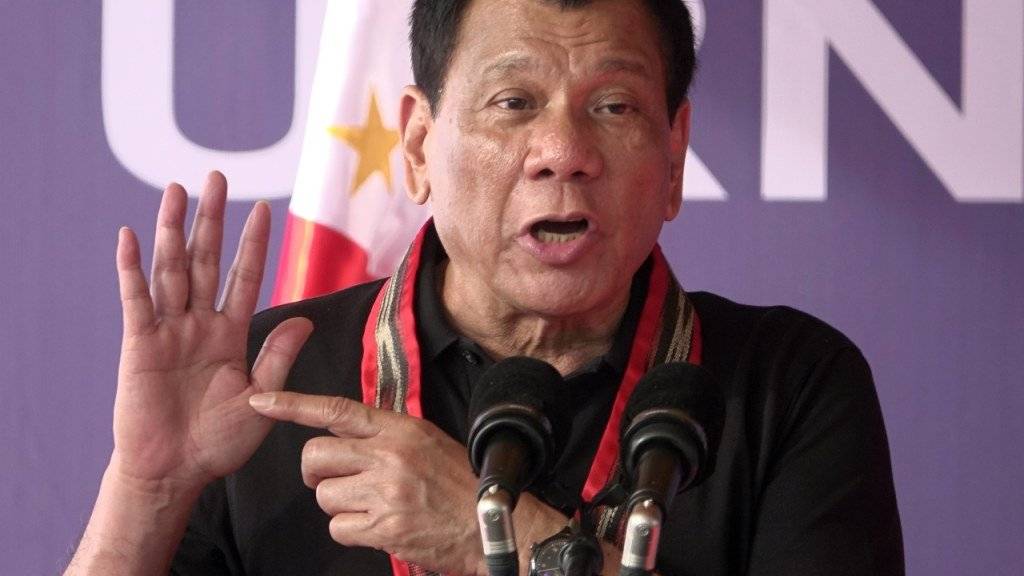 Der Präsident der Philippinen, Rodrigo Duterte, brüstet sich damit, persönlich Drogenkriminelle umgebracht zu haben. (Archivbild)