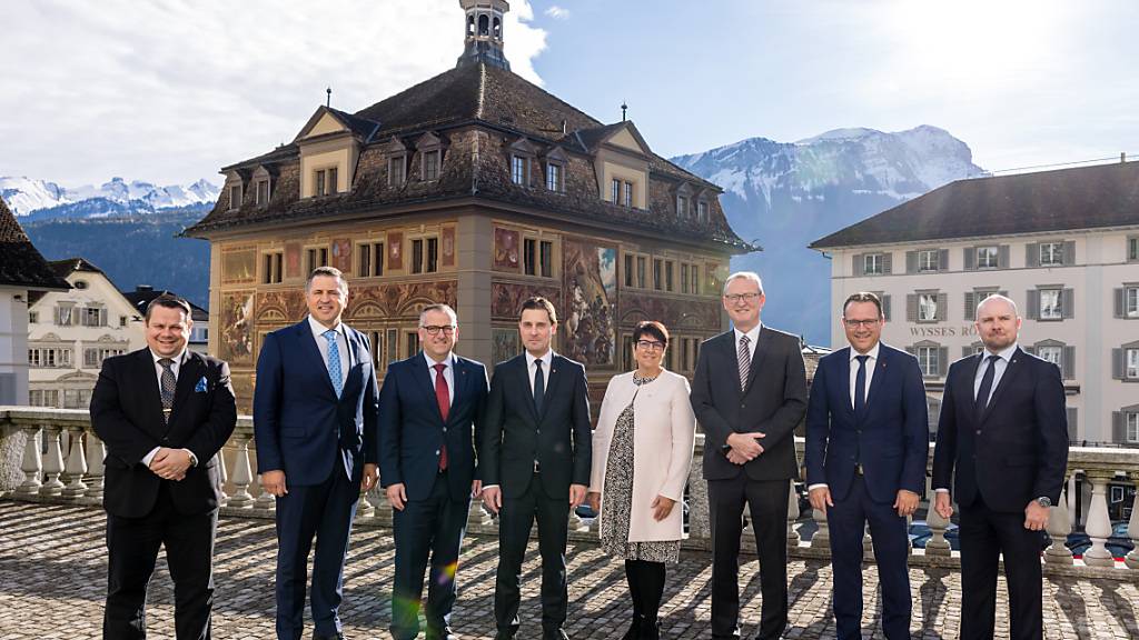 Die neue Schwyzer Regierung wird sich mit der Neuordnung der Aufgaben zwischen Kanton und Gemeinden befassen. (Archivbild)