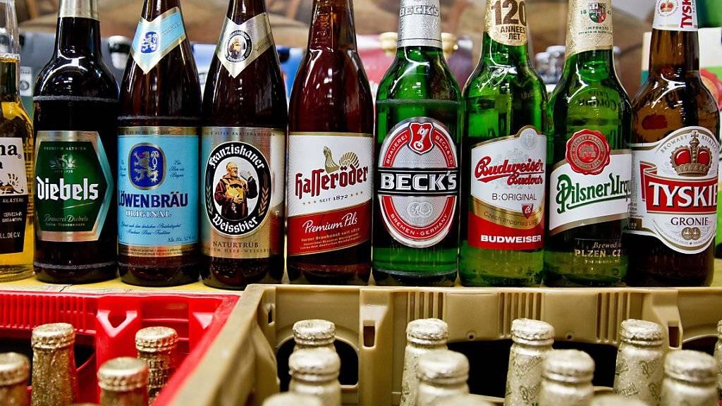 Der Brauereiriese Anheuser-Busch verkauft die Traditionsbrauereien Hasseröder und Diebels. (Archiv)