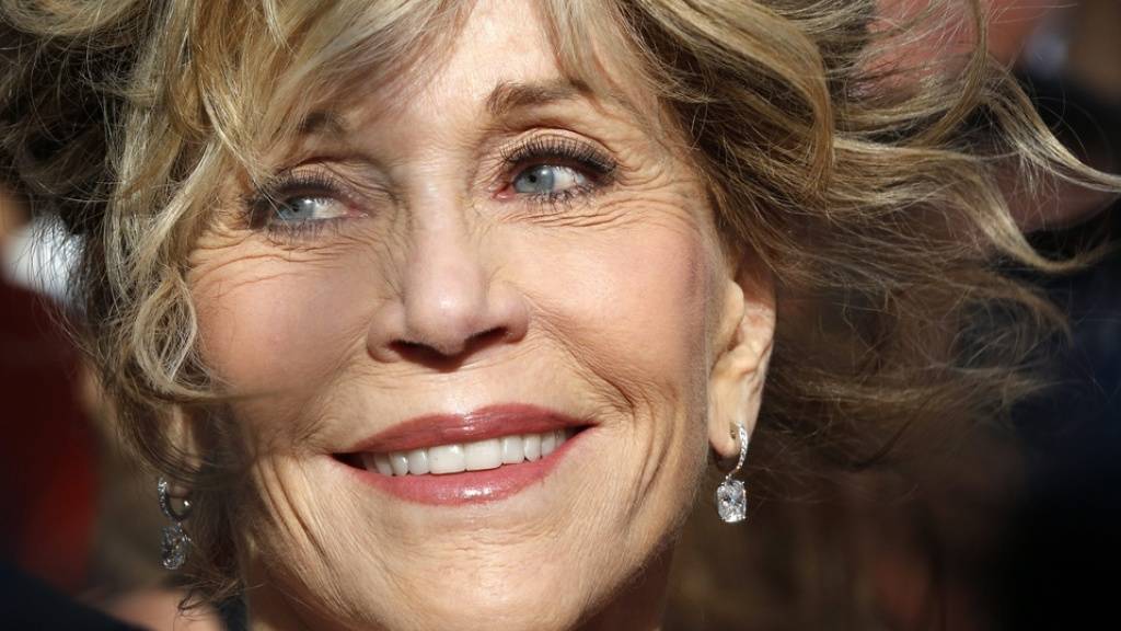 US-Schauspielerin und Aerobic-Star Jane Fonda verkauft eine Kollektion von Jogginganzügen mit ihrem Namenszug darauf. Den Erlös will sie spenden, um Angestellten zu helfen, die von der Coronavirus-Pandemie betroffen sind. (Archivbild)