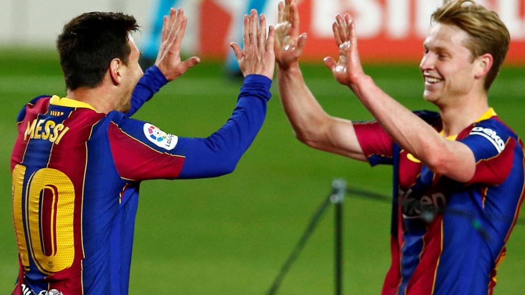 Abklatschen mit Frenkie De Jong: Lionel Messi überzeugte im Match gegen Getafe einmal mehr als Goalgetter