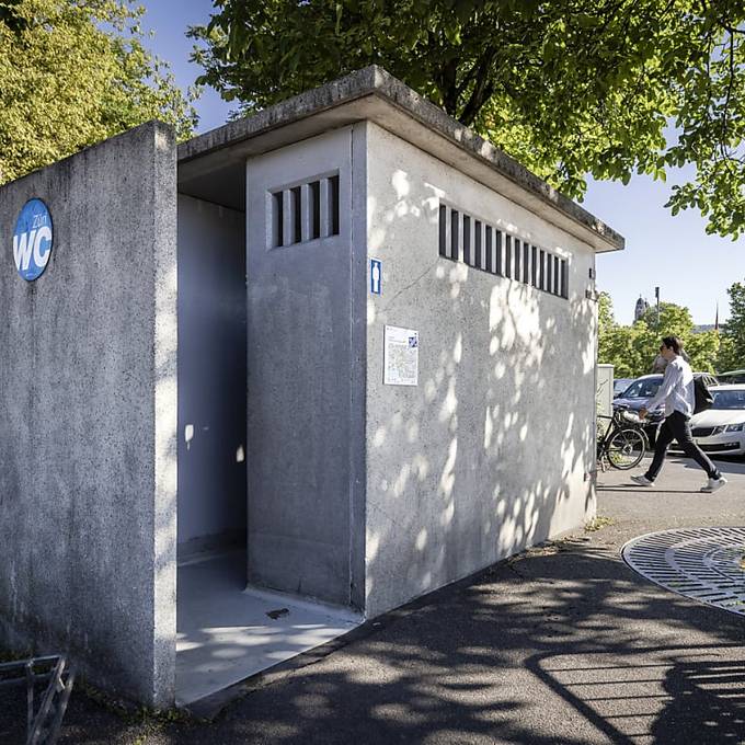 Zürcher Gemeinderat lässt das Bürkliplatz-Pissoir stehen