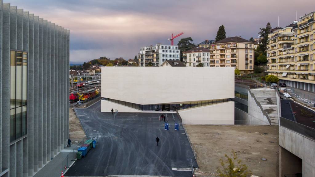 Das Lausanner Museumsquartier Plateforme 10 nimmt neue Formen an: Am Wochenende kann der Neubau, in dem sich das mudac und das Photo Elysée befinden, besichtigt werden.
