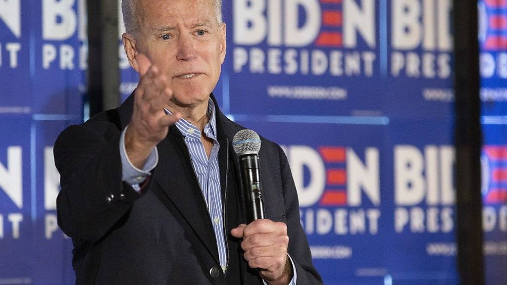 Der frühere US-Vizepräsident Joe Biden ist einer von 23 Kandidaten, die sich um die Präsidentschaftskandidatur der Demokraten bewerben. Er trete an, weil er das Land einen wolle, sagte er. (Archivbild)