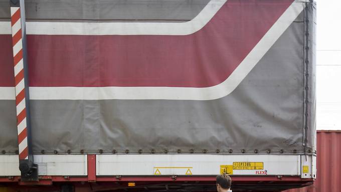 Brexit: Fast die Hälfte der Lkw verlässt Grossbritannien ohne Ware