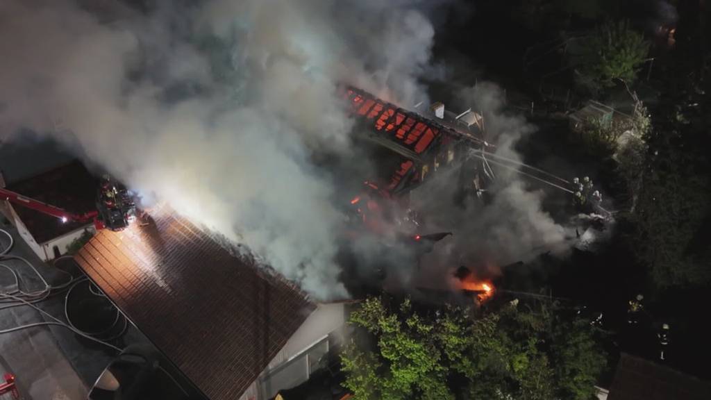 Gas-Explosionen bei Grossbrand in Erlen