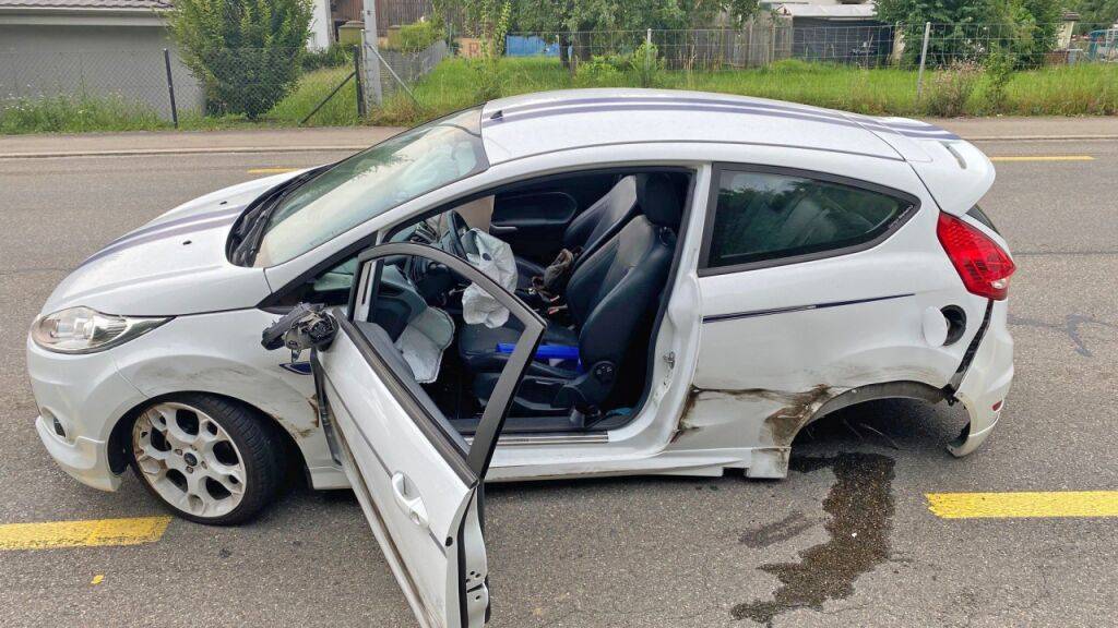 Beim seitlich-frontalen Zusammenprall zweier Autos in Amriswil wurden drei Personen verletzt.
