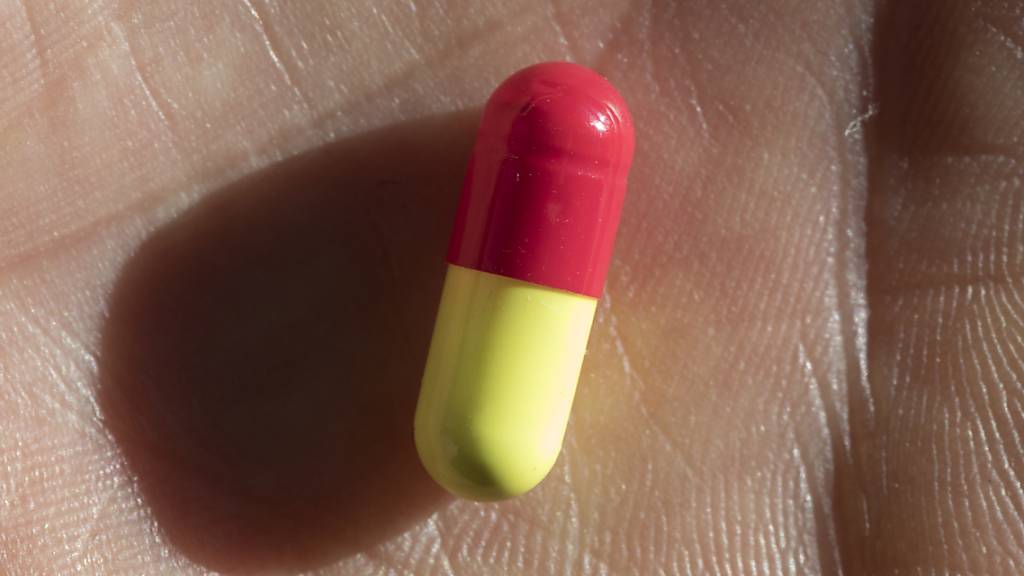 Das Schweizerische Heilmittelinstitut Swissmedic hat im vergangenen Jahr 41 Medikamente mit neuen Wirkstoffen im Bereich der Arzneimittel zugelassen. (Symbolbild)