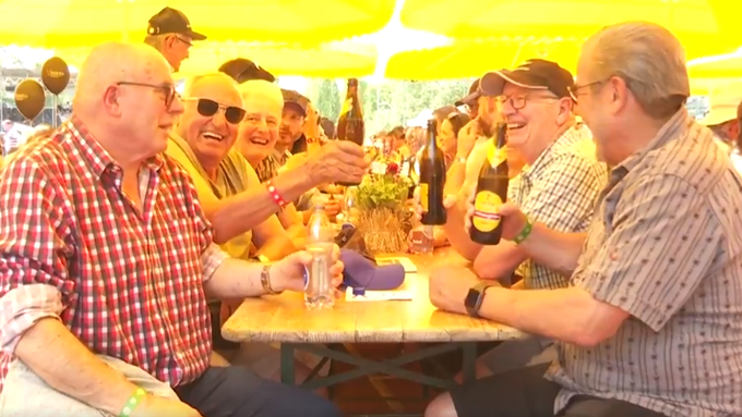 «Wie eine Familie»: Ausgelassene Stimmung am St.Galler Kantonalschwingfest