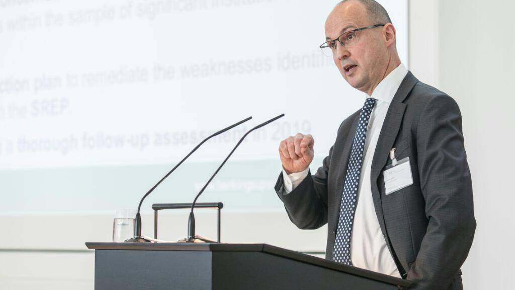 Stefan Walter wird ab April neu die Eidgenössische Finanzmarktaufsicht (Finma) als Direktor leiten. Walter ist seit 2014 als Generaldirektor für die Europäische Zentralbank (EZB) tätig.