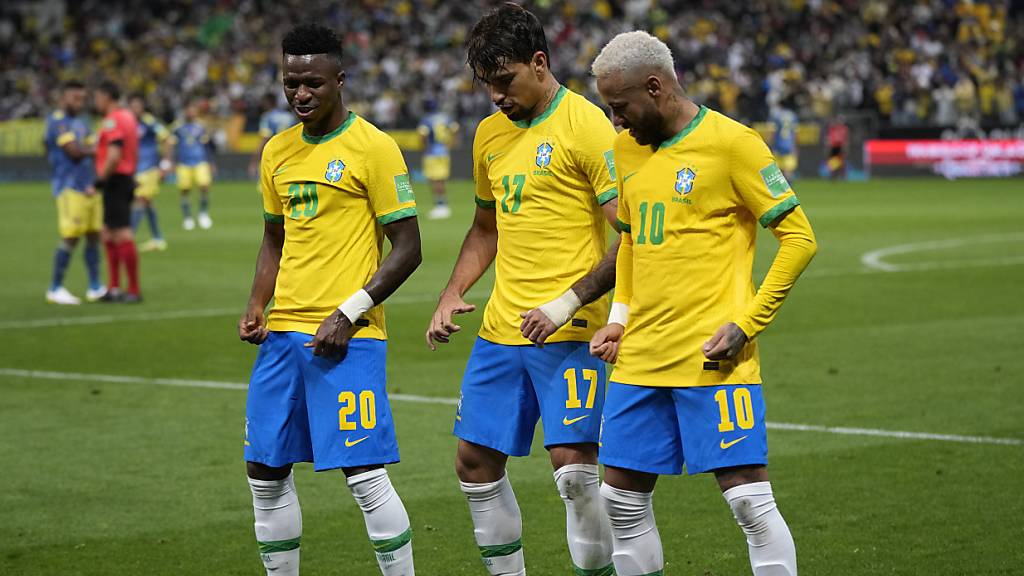 Brasilien tanzt: Nach dem 1:0-Sieg gegen Kolumbien hat sich die Seleçao um Superstar Neymar (rechts) für die WM 2022 in Karat qualifiziert