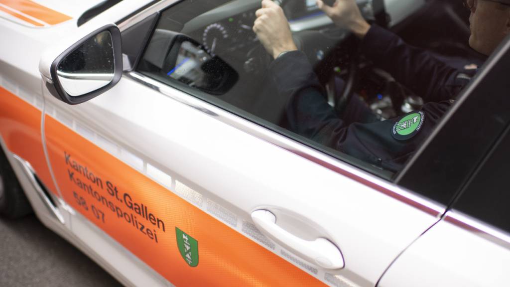 Die Kantonspolizei St. Gallen ist am Samstagabend zu einem tödlichen Motorradunfall im Toggenburg ausgerückt. (Symbolbild)