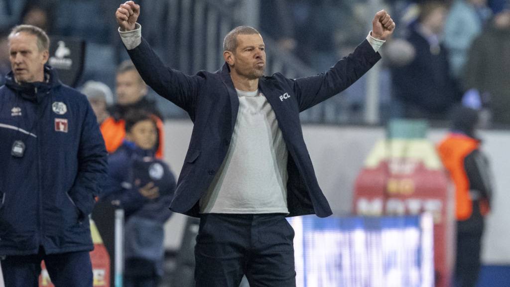 Trainer Mario Frick freut sich über den dritten Sieg in Folge