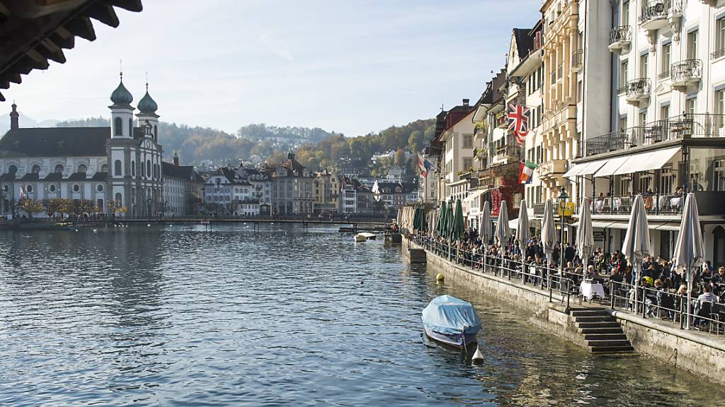 Luzerner Stadtregierung will 2025 erneut die Steuern senken