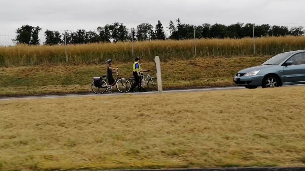 Kurios: Touristen verirren sich mit dem Velo auf die T5