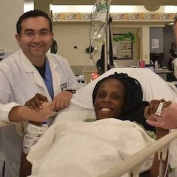 Frau hat neun Babys auf einen Schlag zur Welt gebracht