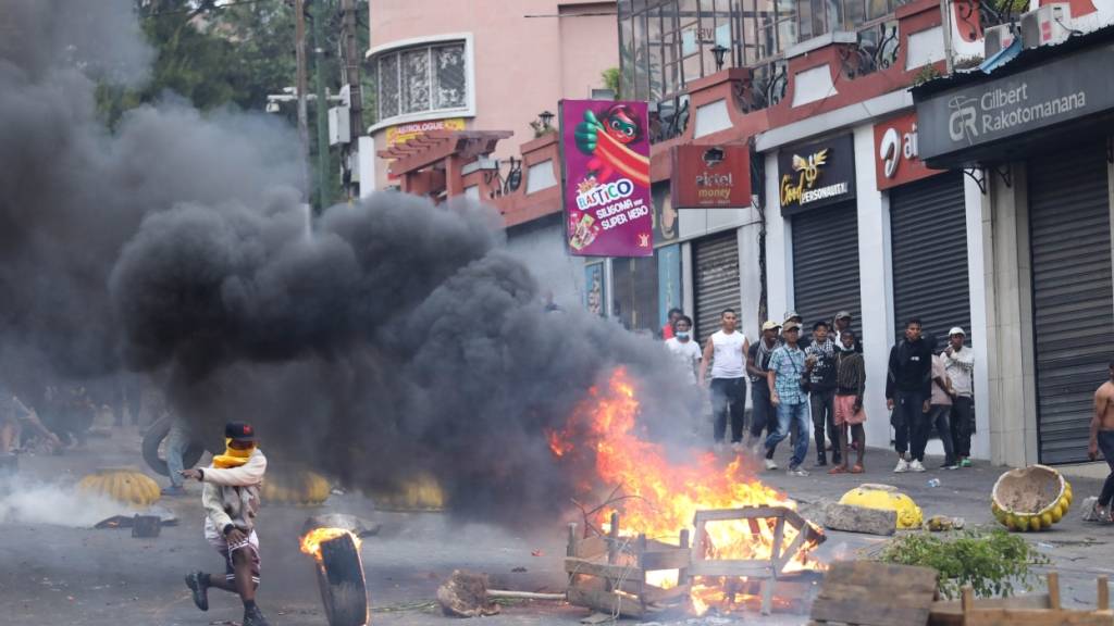 Präsident in Madagaskar prangert Putschversuch an