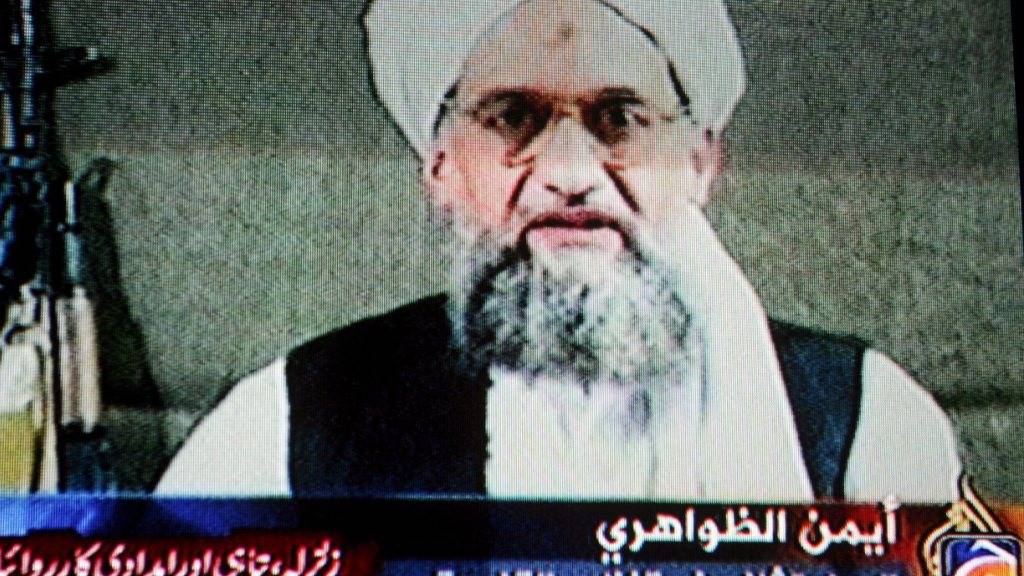 Videoaufnahme von Al-Sawahiri aus dem Jahr 2005: In einem neuen Video ruft er zu Anschlägen gegen die USA auf. (Archivbild)