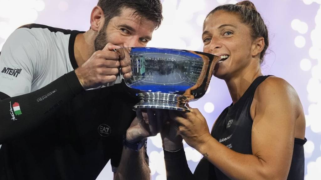 Andrea Vavassori (links) und Sara Errani gewannen wie schon im Vorjahr beim US Open den Mixed-Pokal