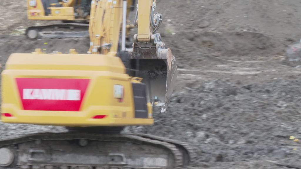 Linthkanal verstopft: Bagger starten Aufräumarbeiten nach Erdrutsch