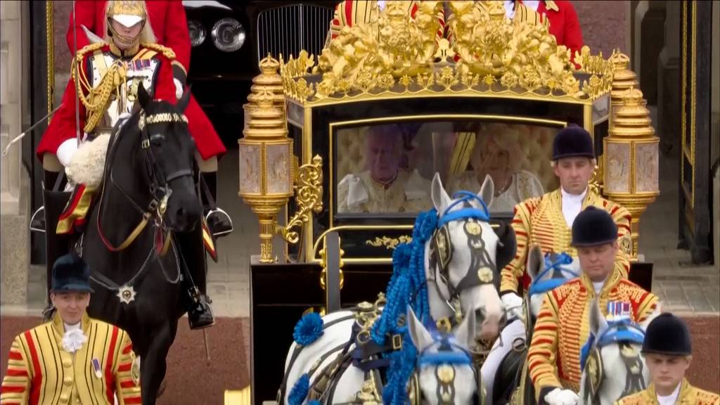 Mit dieser Kutsche fährt das britische Königspaar zur Zeremonie
