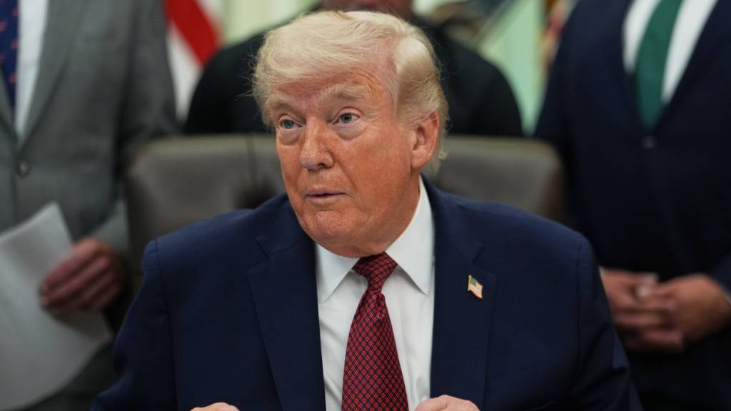 Trump wirft Iran Bruch der Waffenruhe vor