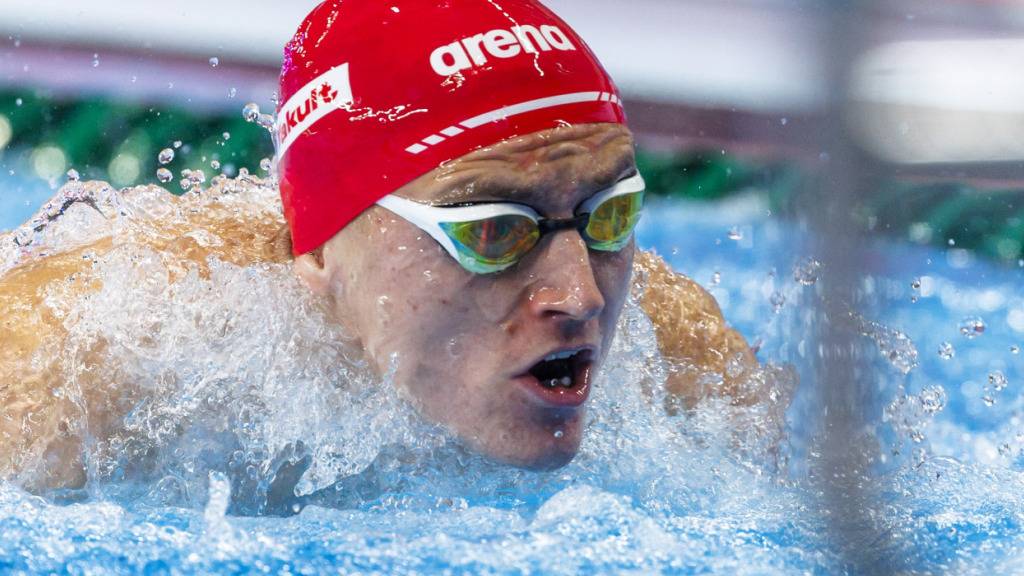 Marius Toscan schwimmt an der EM in Belgrad über 200 m Delfin persönliche Bestzeit und erreicht die Halbfinals