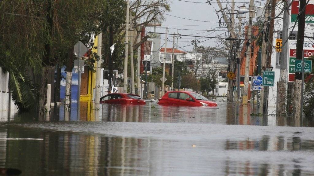 Nach den Verwüstungen und Überschwemmungen durch Hurrikan «Maria» droht in Puerto Rico nun auch noch ein Dammbruch.