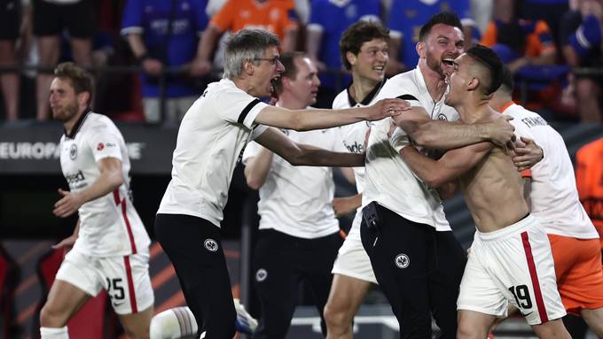 Eintracht Frankfurt gewinnt gegen die Glasgow Rangers im Elfmeterschiessen