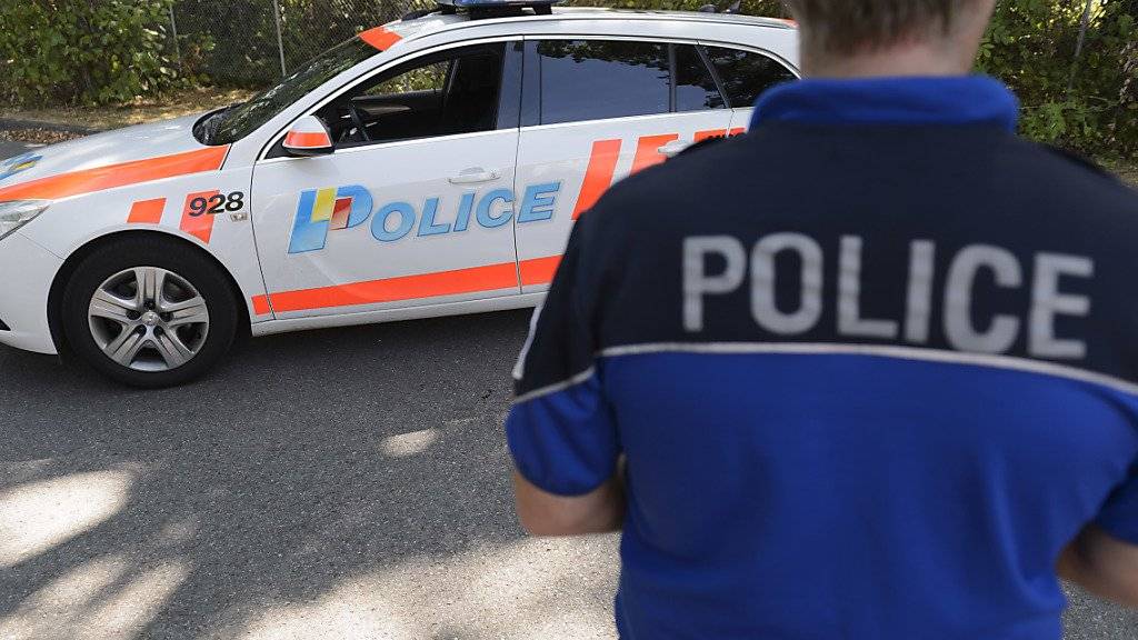 In Genf ist am Samstagmorgen ein etwa 20-jähriger Mann in einem Parkhaus erstochen worden. Der Täter ist flüchtig. (Symbolbild)